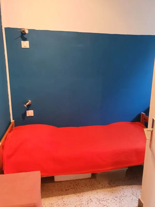 Modern Cocoon kerttel és gyönyörű kilátással a tengerre