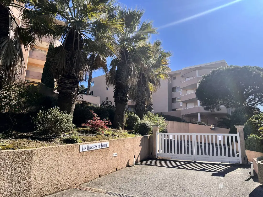 Residence Les Terrasses Du Ponant