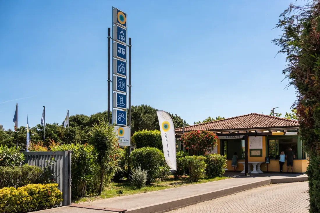 Club del Sole Le Gorette Cecina Easy Camping Village 4 Sterren★★★★