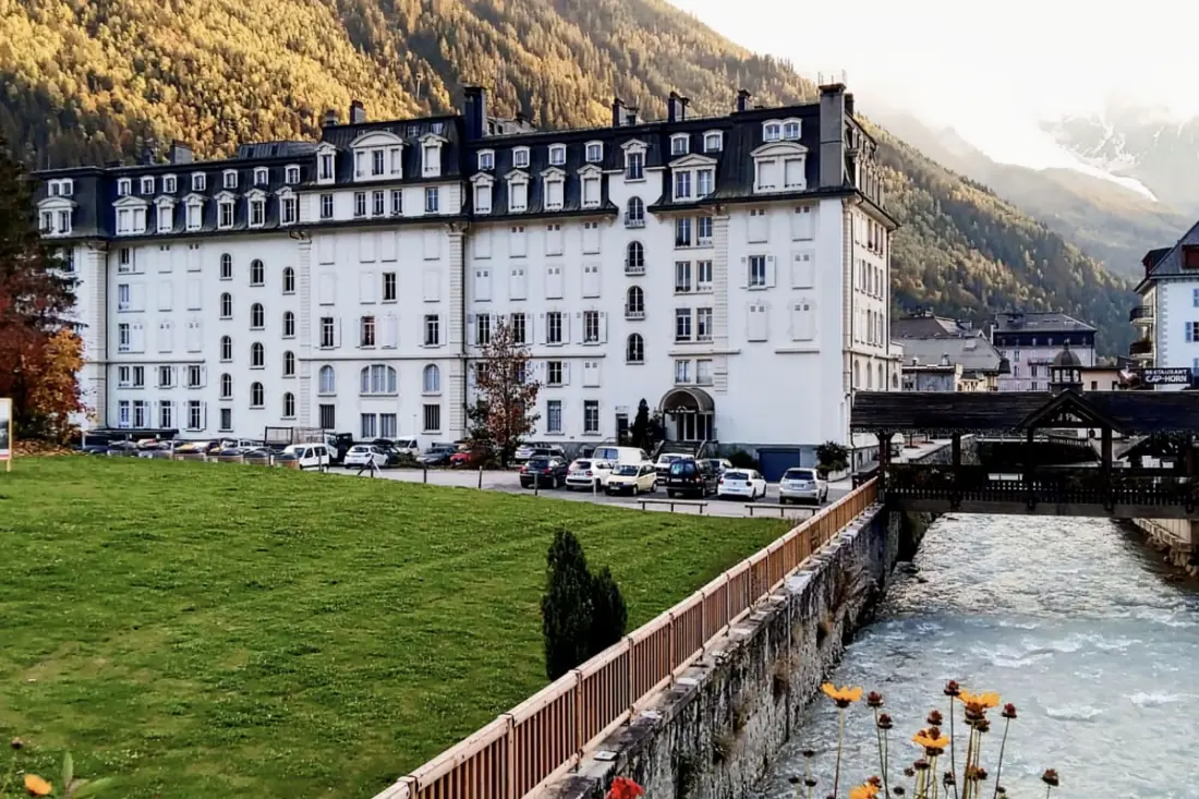 Teljes centre-view-Mont-blanc-Parking