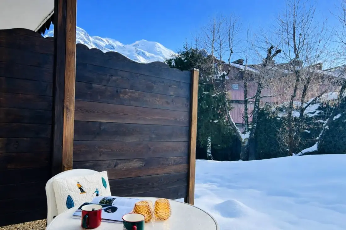 Cosy with Garden, Parkolás és Mont-blanc View