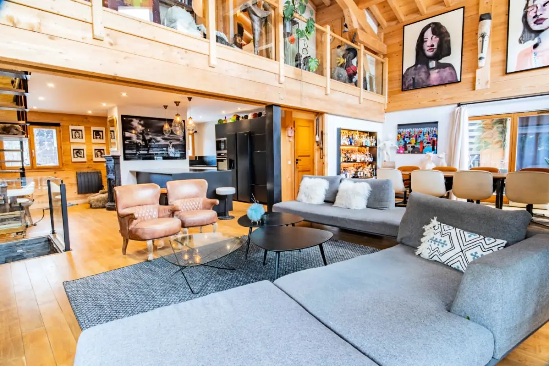 Chalet Design úszási medencével és Jacuzzival