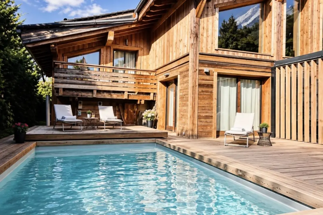 Chalet Design úszási medencével és Jacuzzival