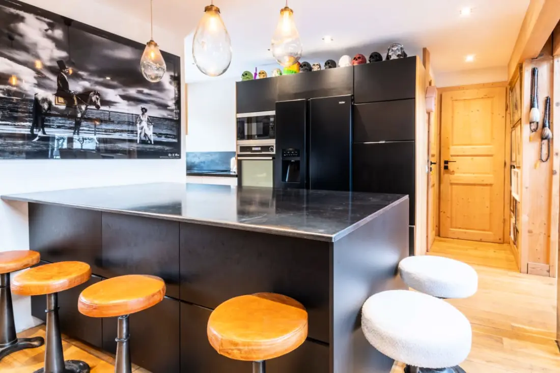 Chalet Design úszási medencével és Jacuzzival