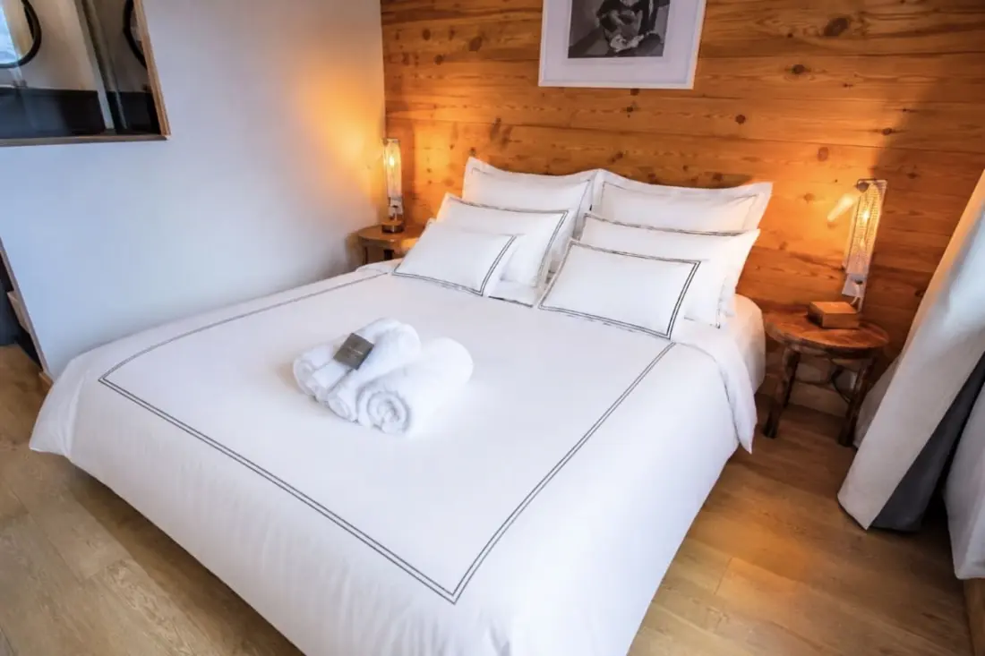 Chalet Design úszási medencével és Jacuzzival