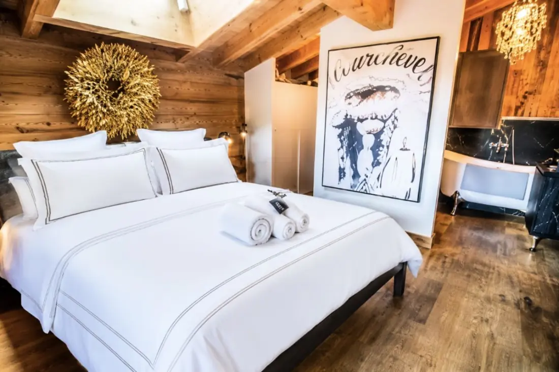 Chalet Design úszási medencével és Jacuzzival