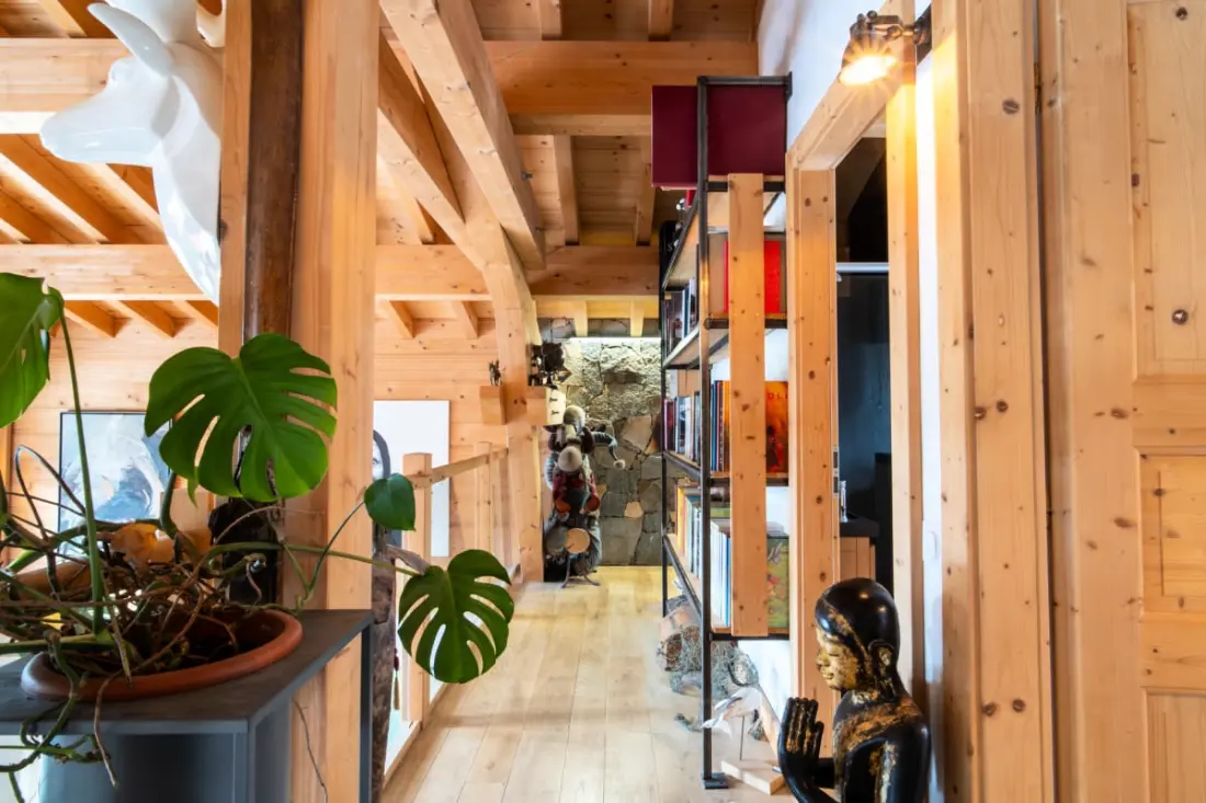 Chalet Design úszási medencével és Jacuzzival