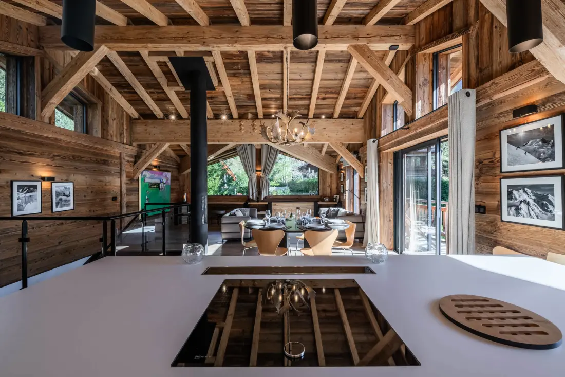 Black Wood Residence