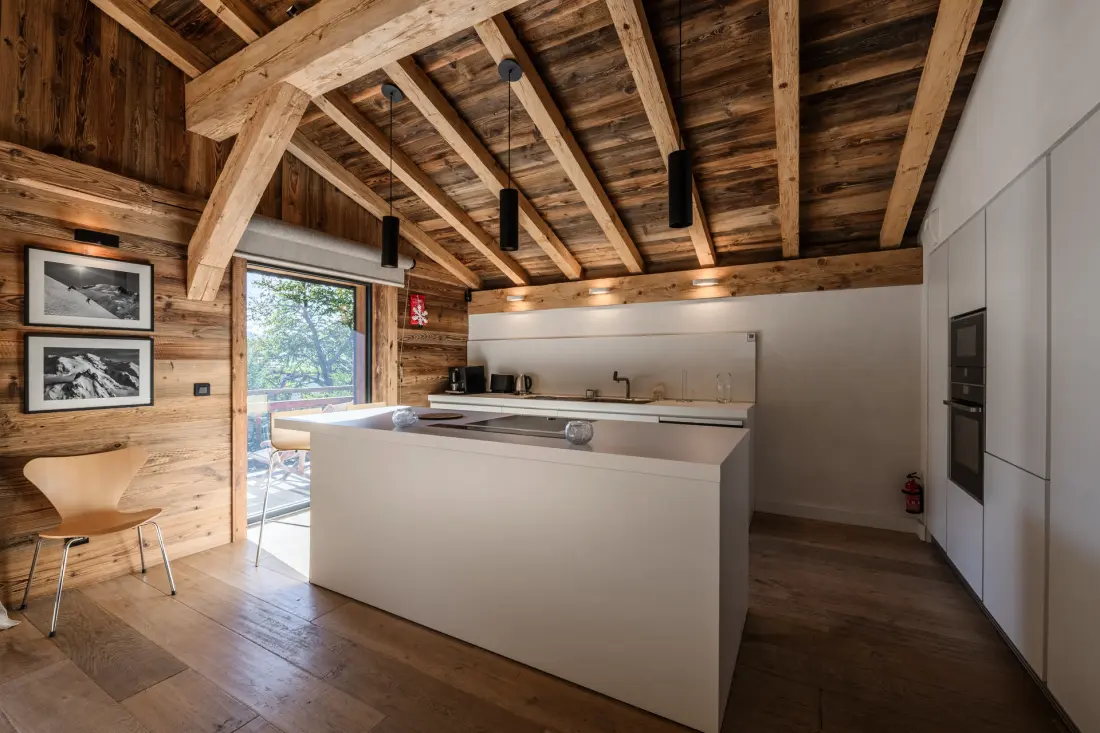 Black Wood Residence