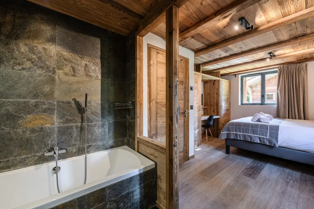 Black Wood Residence