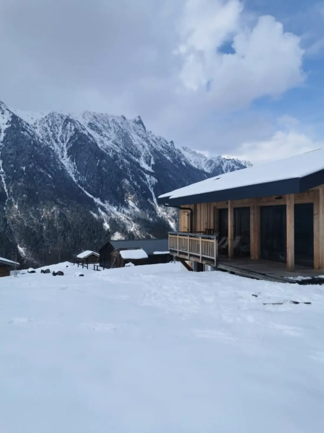 Modern faház Chamonix kerttel
