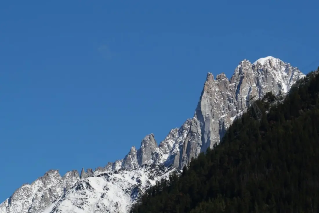 Modern faház Chamonix kerttel
