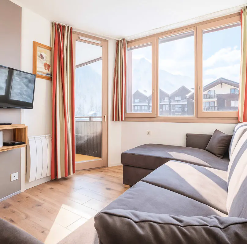 Szép apt parkolóval és Mont Blanc megtekintésével