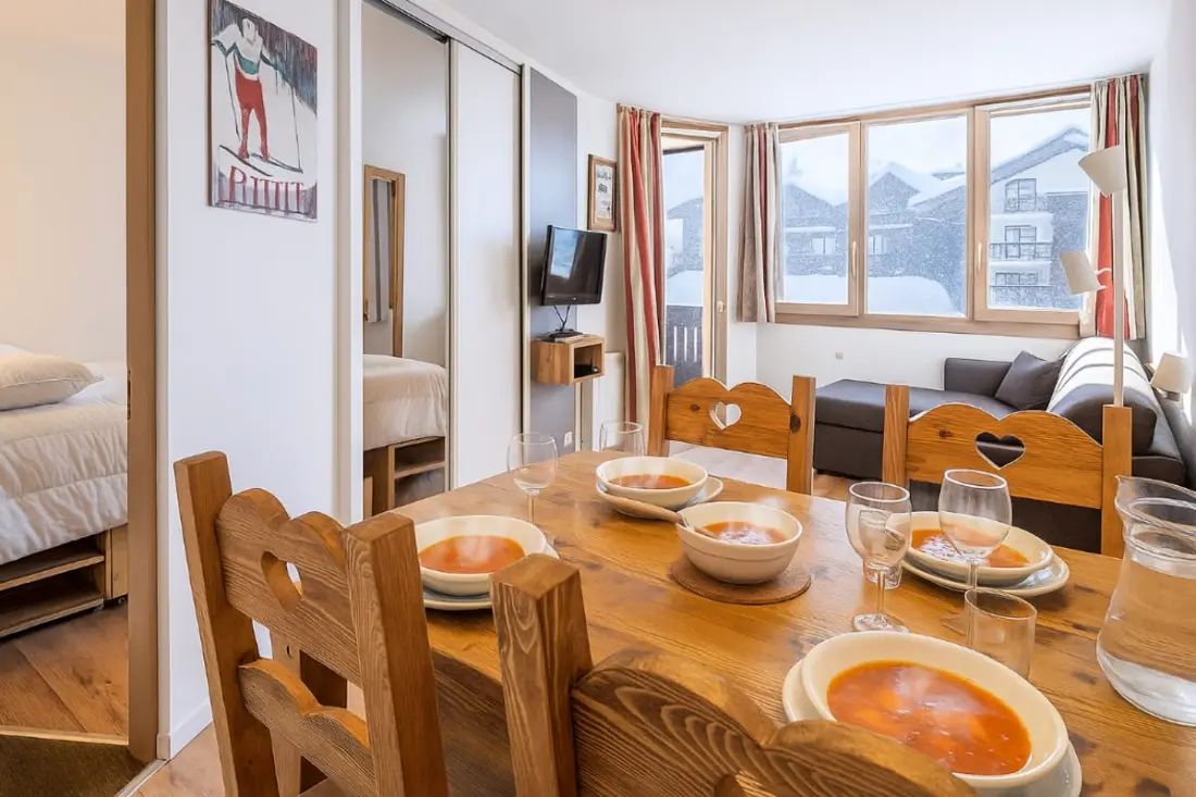 Szép apt parkolóval és Mont Blanc megtekintésével