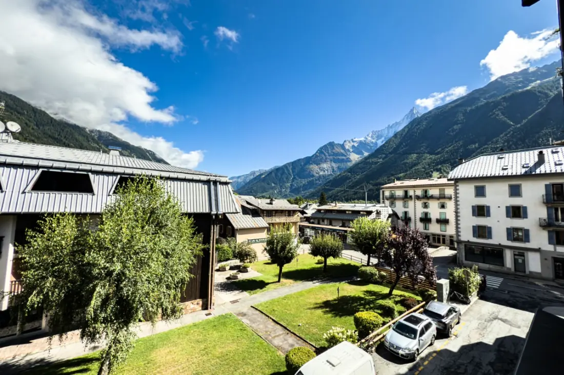 Maradj Chamonix szívében, Les Pistes közelében