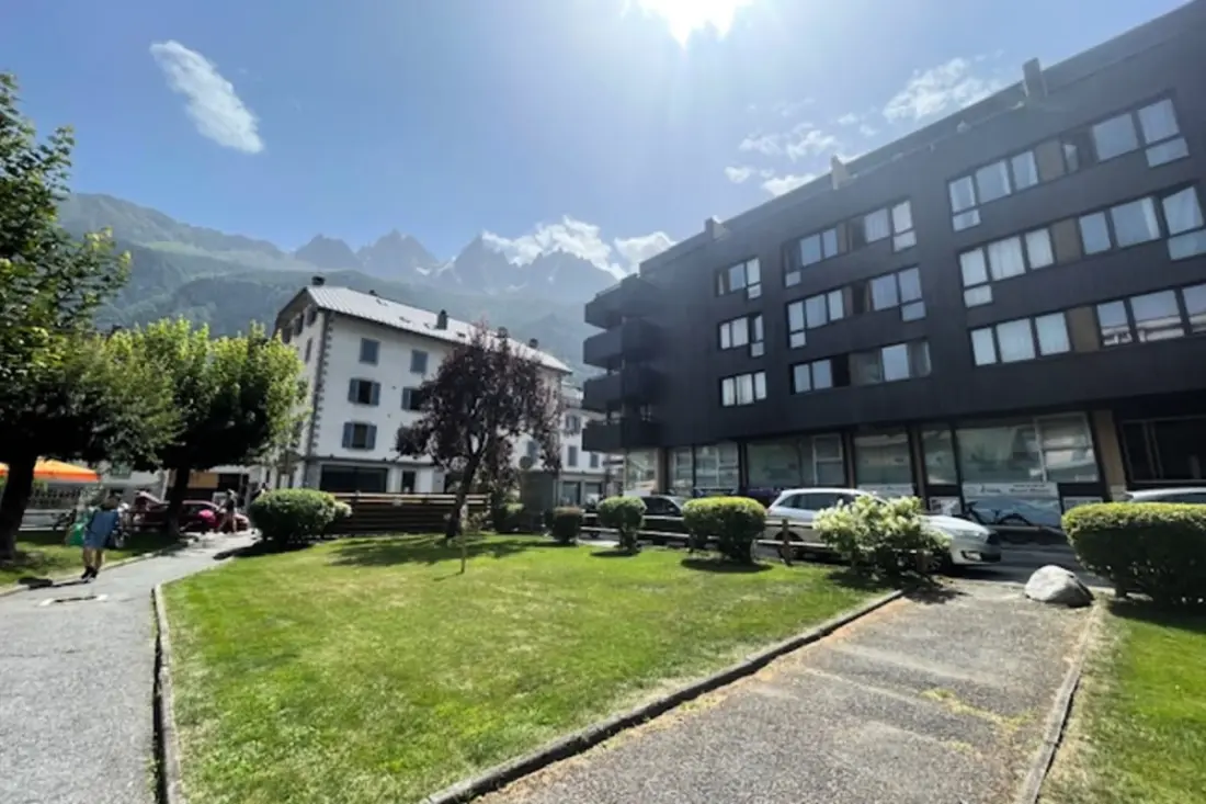 Maradj Chamonix szívében, Les Pistes közelében
