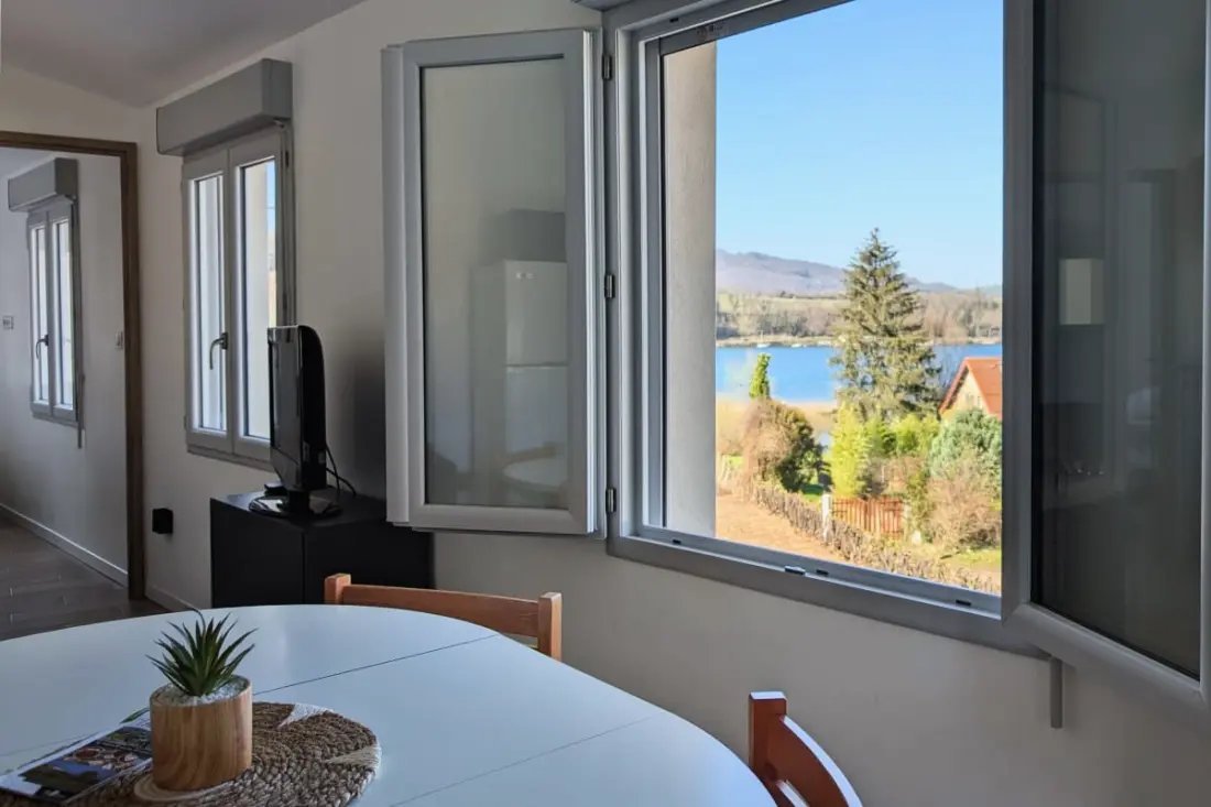 Le Lac Bleu Residence, Private Beach Lake Paladru