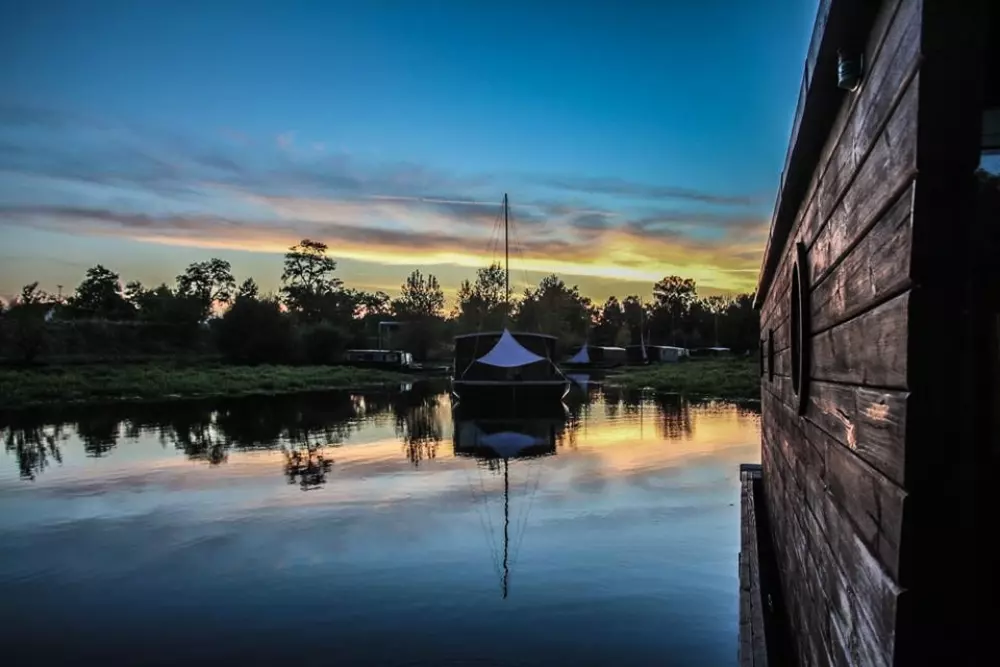Village Toue des Demoiselles
