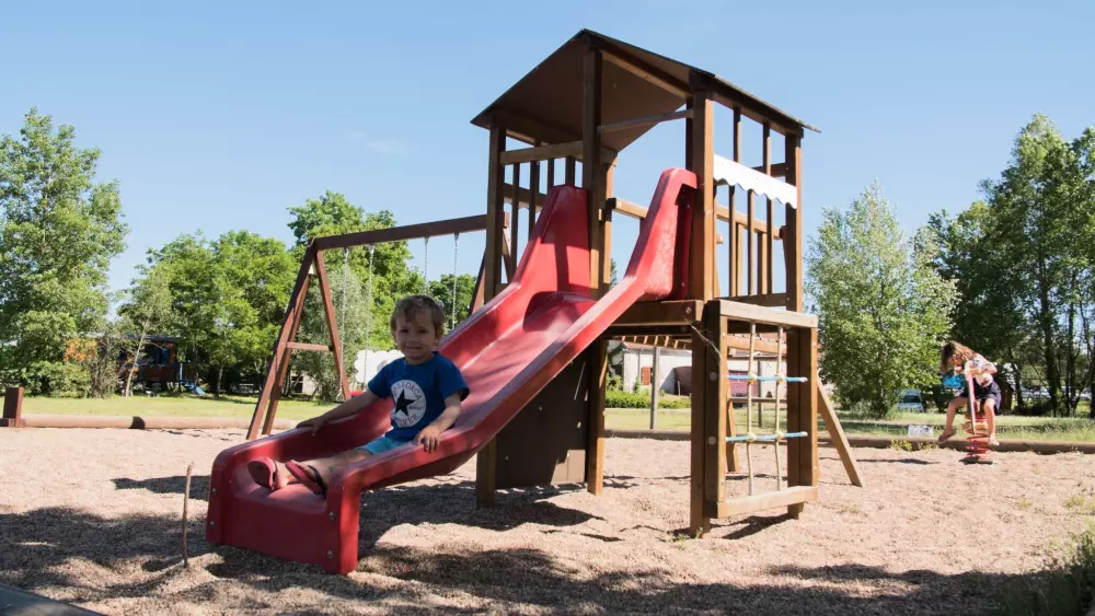 Village Toue des Demoiselles