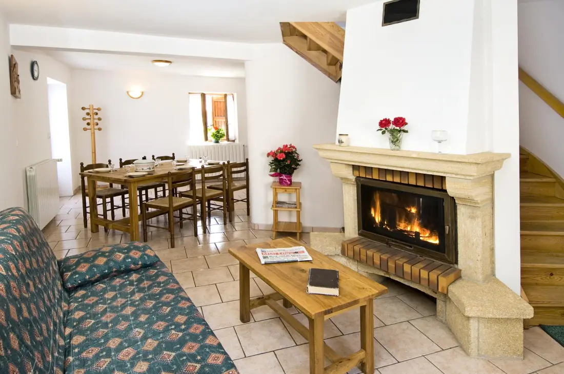 Gîte de France Gîtes de France 4/6 Personen in Chasseradès 3 Ähren