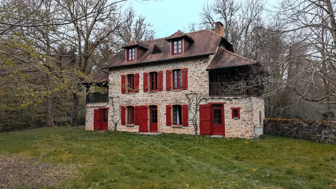 Gîte de France Marie antoinette et la maison des bois 3 aren