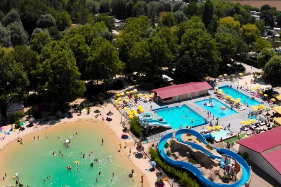 Residence Mobilhome - Camping 4 1 Gwiazdy★ - Châteauneuf- de- galaure