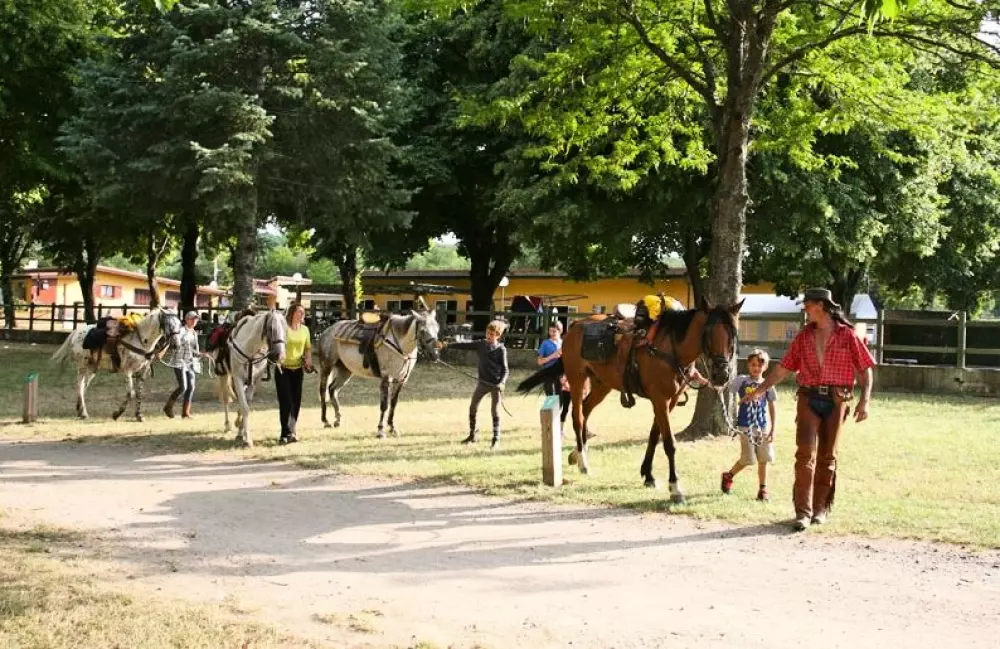Camping Le Ranch des Volcans 4 Stars★★★★