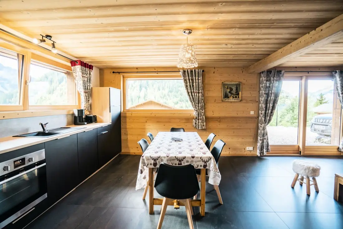 Residence 3 PIES 6 PERSONALI