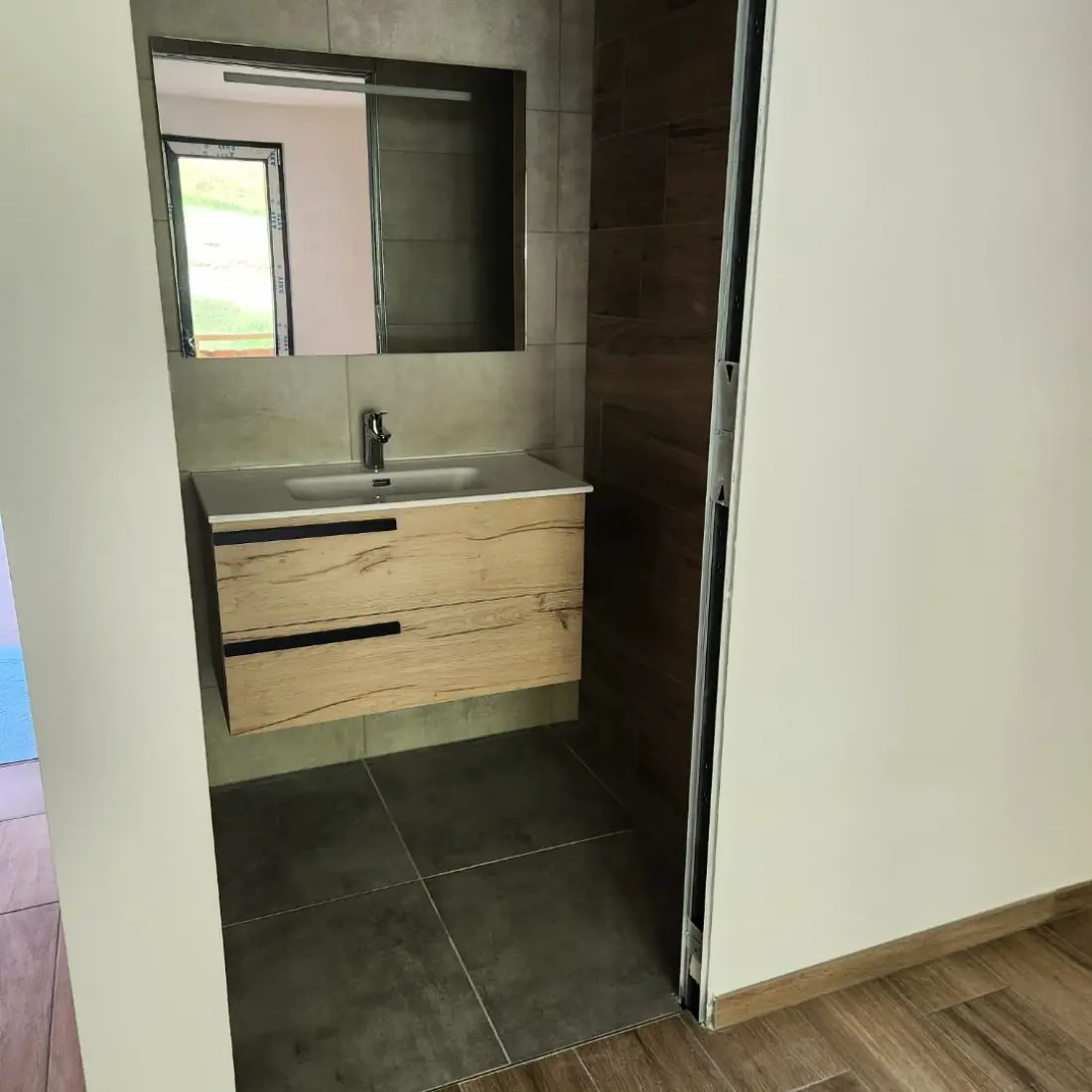 Residence 3 PIES 6 PERSONALI