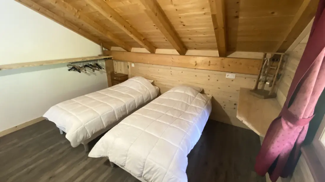 Wohnsitz 6 PIECES 14 PERSONEN