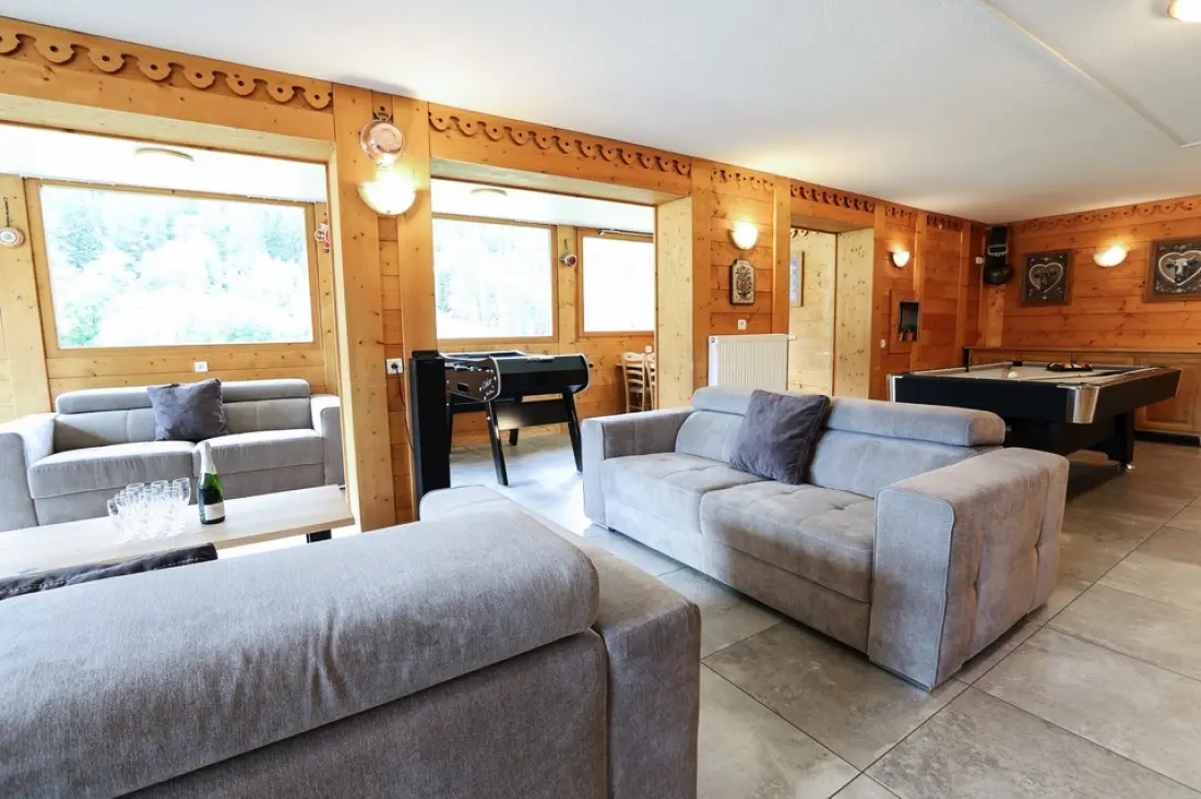 Residence 8 PIECES 15 PERSONS