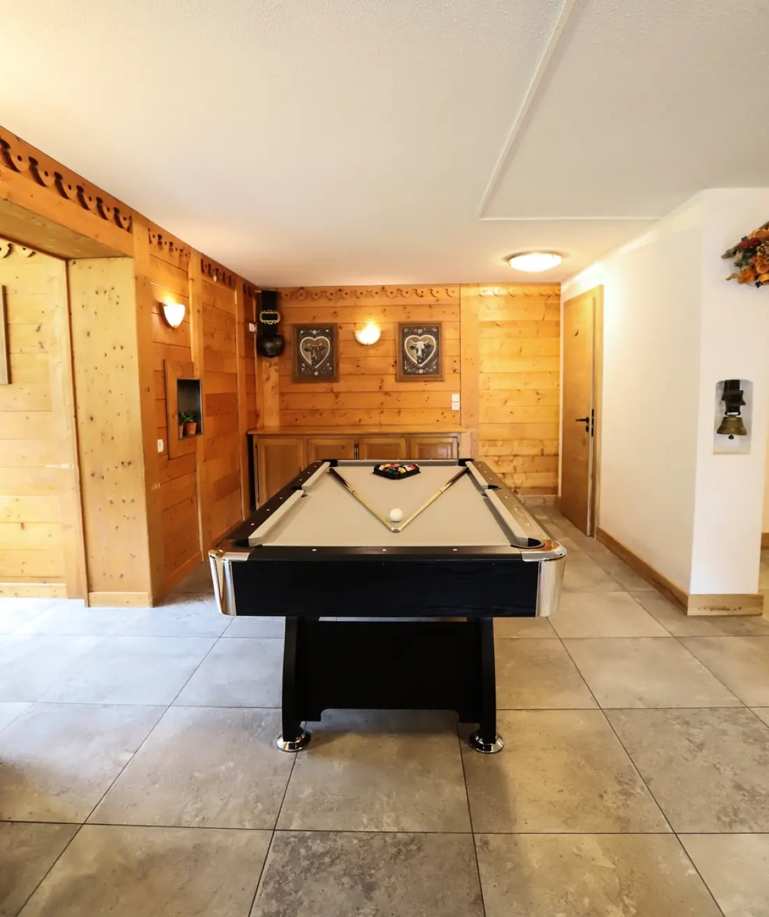 Residence 8 PIECES 15 PERSONS
