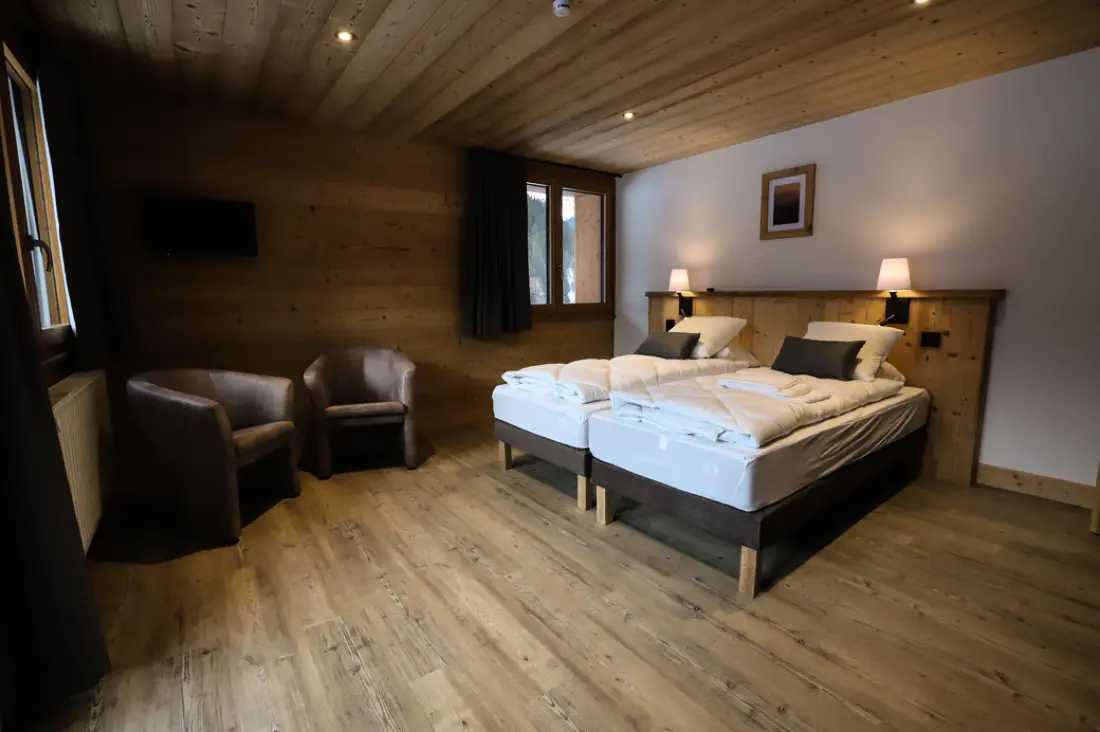 Residence 8 PIECES 15 PERSONS