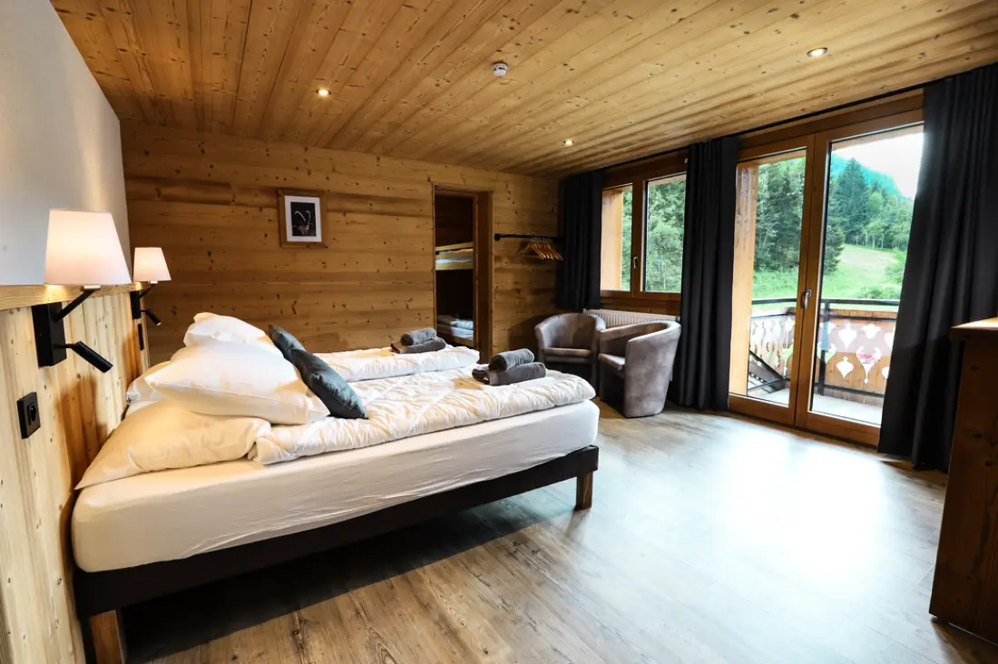 Residence 8 PIECES 15 PERSONS