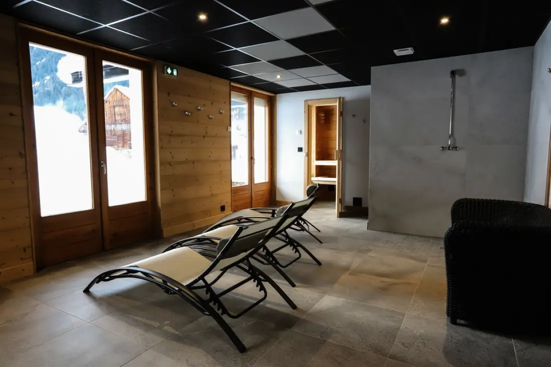 Residence 8 PIECES 15 PERSONS