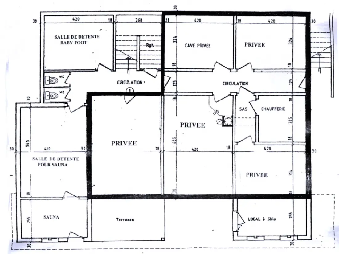 Residence 8 PIECES 20 PERSONEN