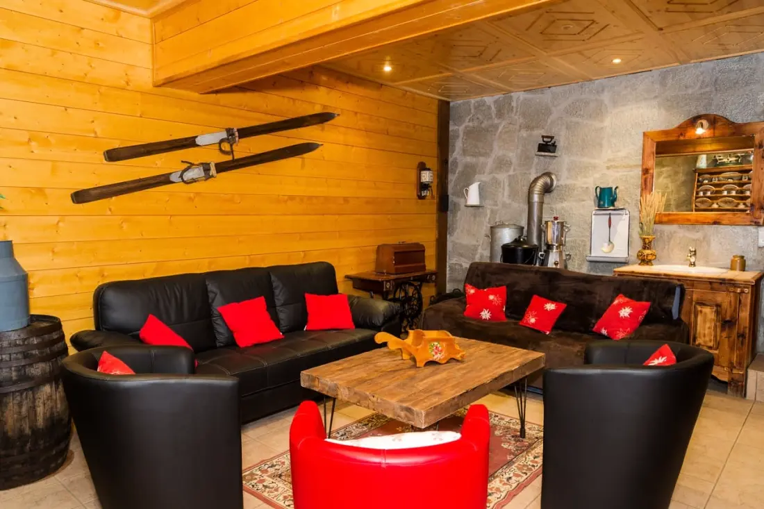 Residence 8 PIECES 20 PERSONEN