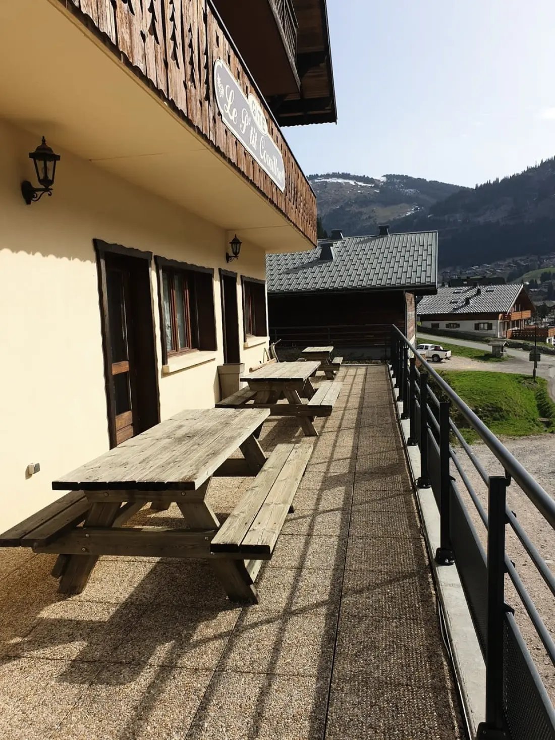 Residence 8 PIECES 20 PERSONEN