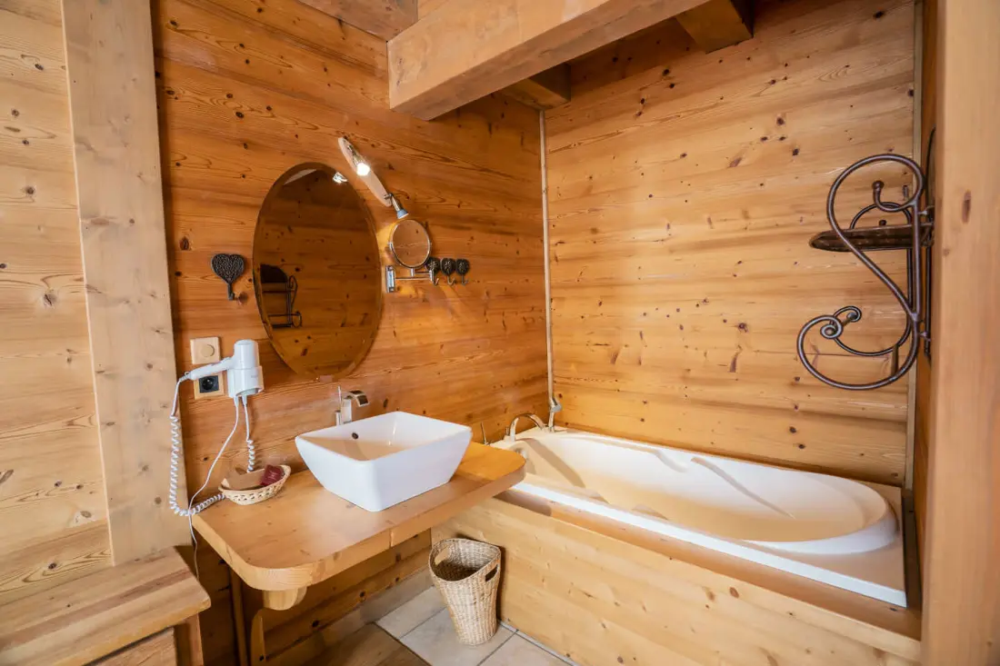 CHALET 15 PERSONen