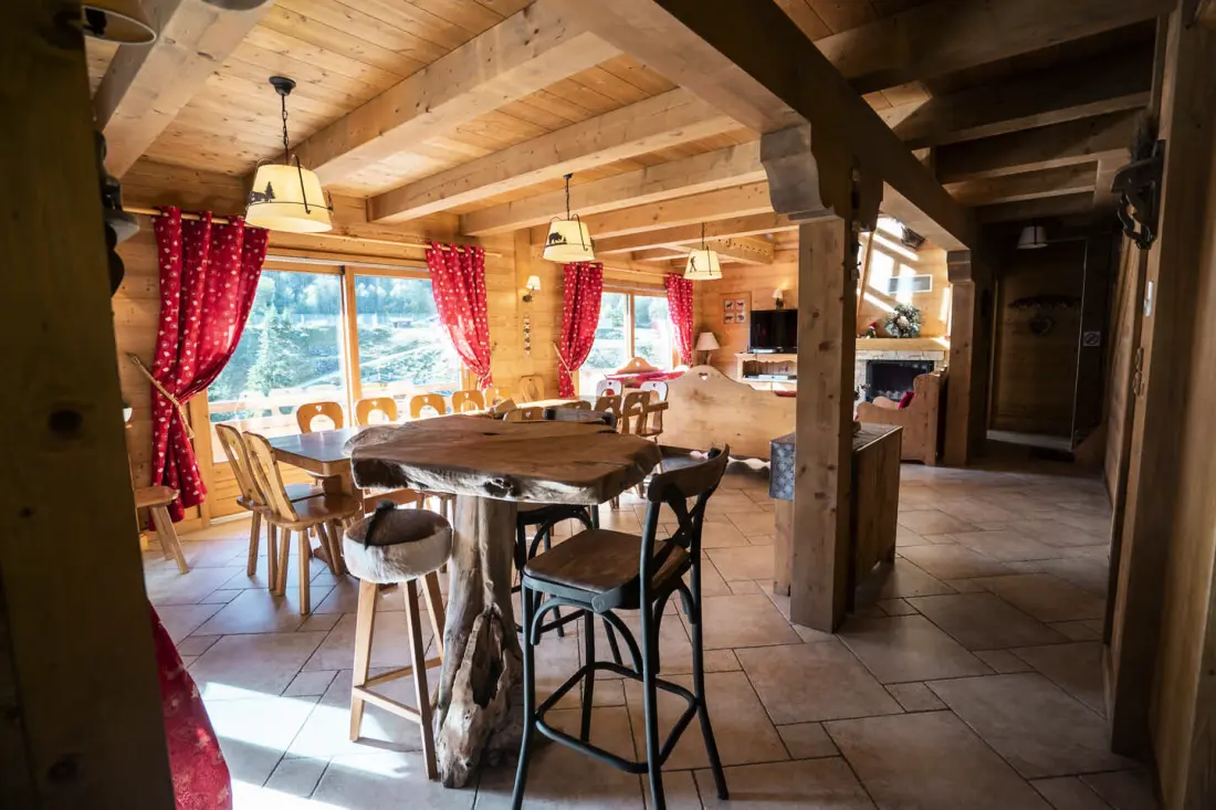 CHALET 15 PERSONen