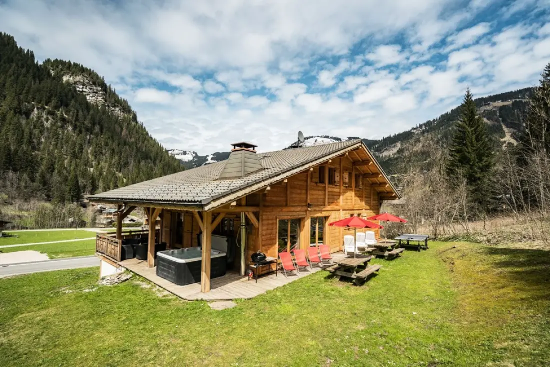 CHALET 15 PERSONen