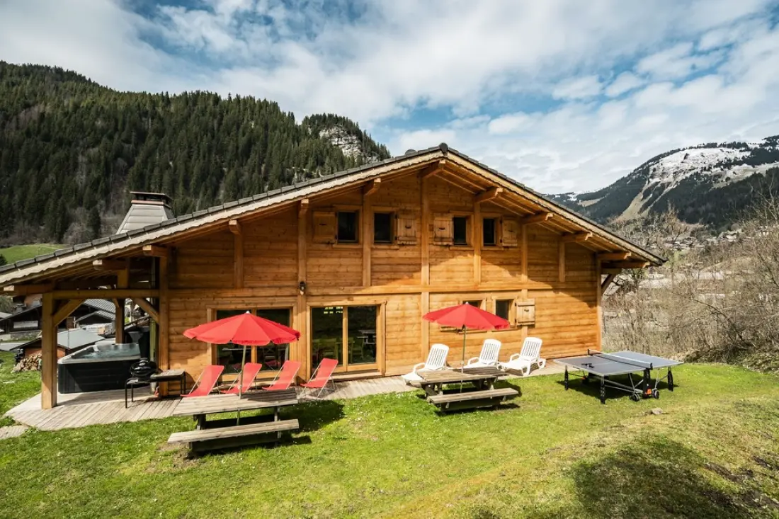 CHALET 15 PERSONen