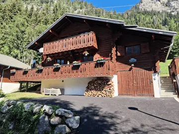 CHALET 8 PERSONNES