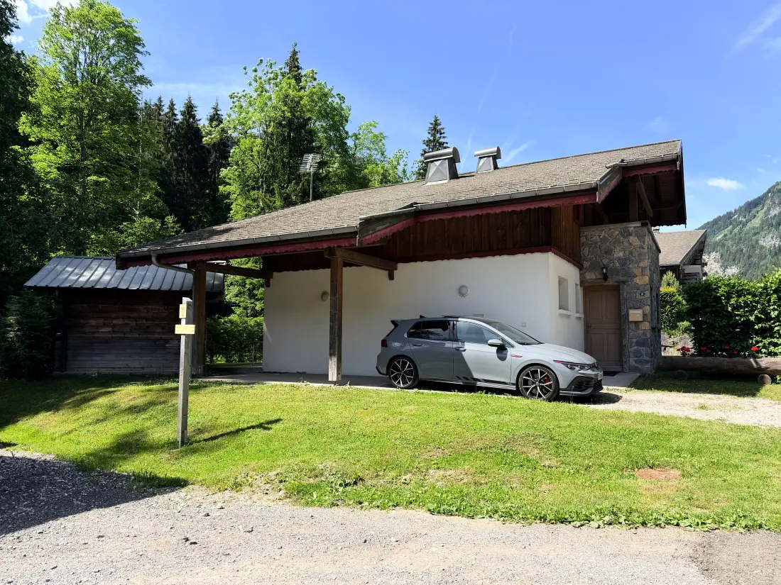CHALET 9