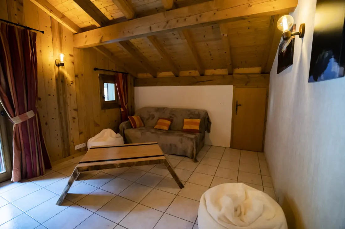 CHALET 9