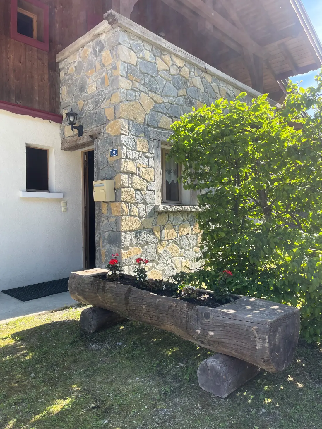 CHALET 9