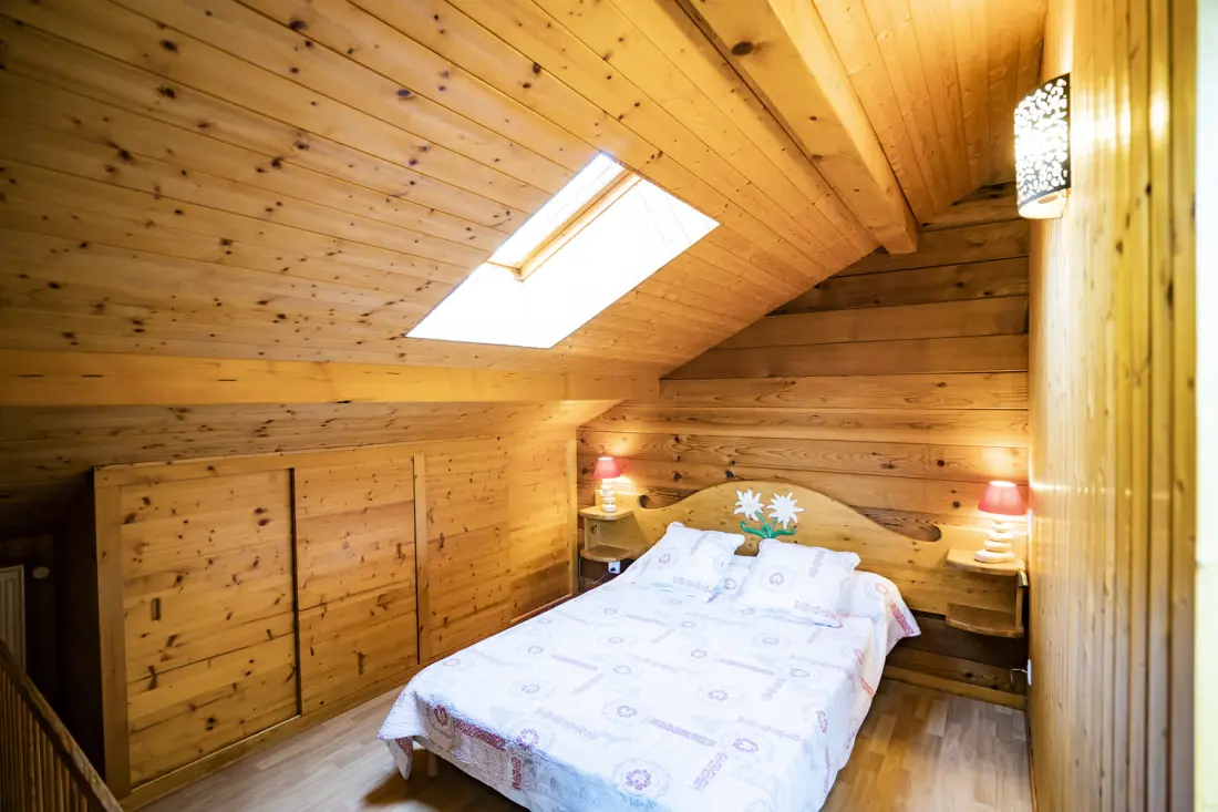 CHALET 9