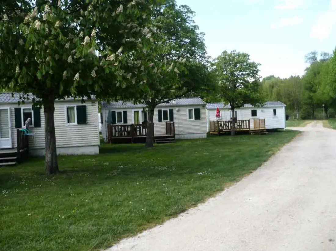 CAMPING THE GUE