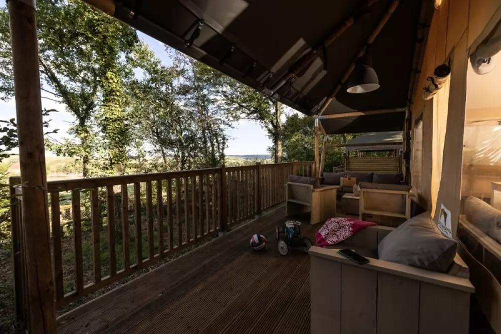 Ushuaïa Villages - Camping au Bois Joli 4 Gwiazdy★★★★