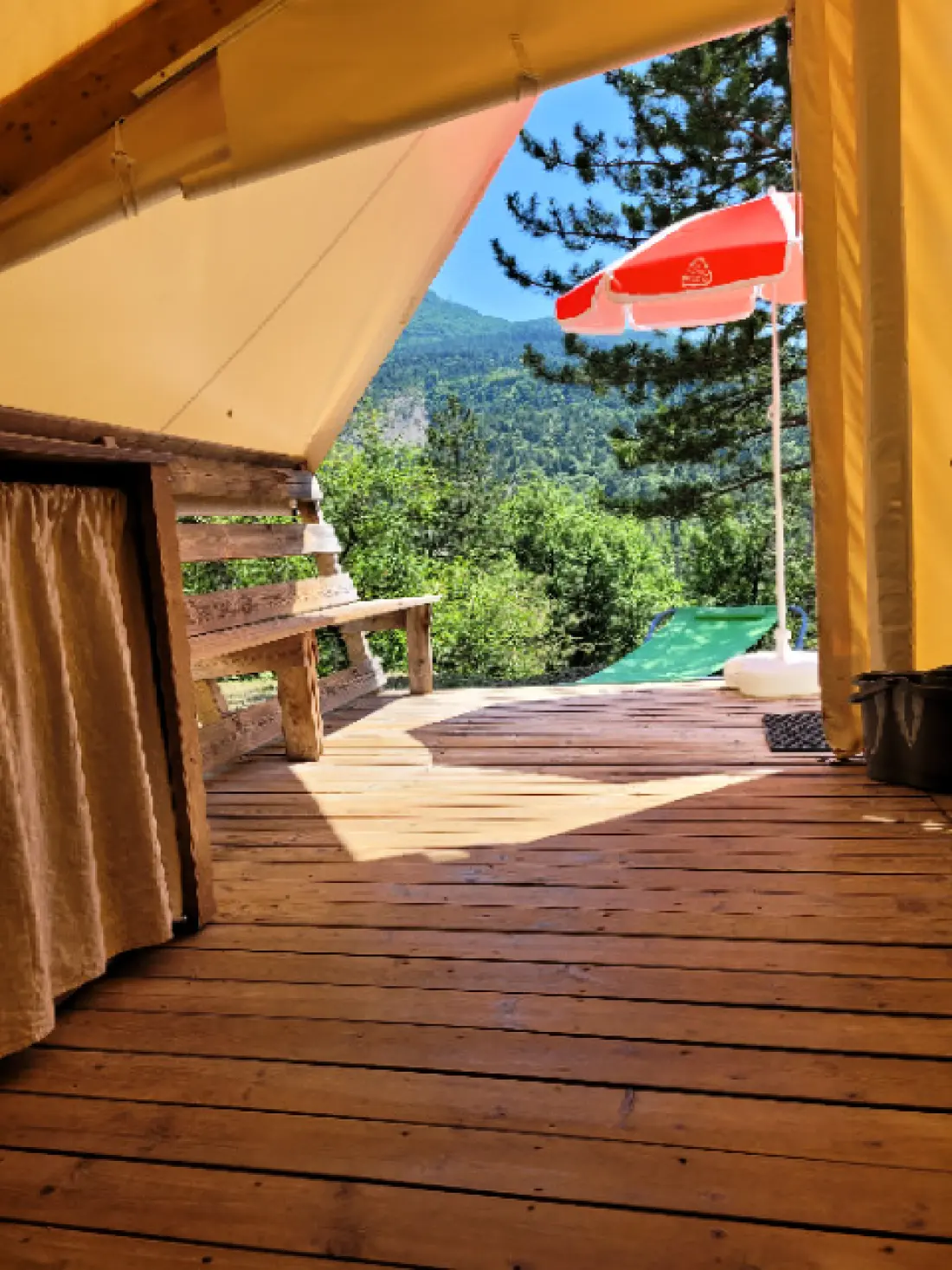 Flower Camping Le Clot du Jay 3 Csillagok★★★